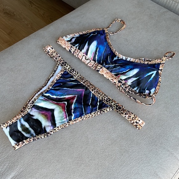 High Cut Two Piece Bathing Suit - Picture 4 of 5